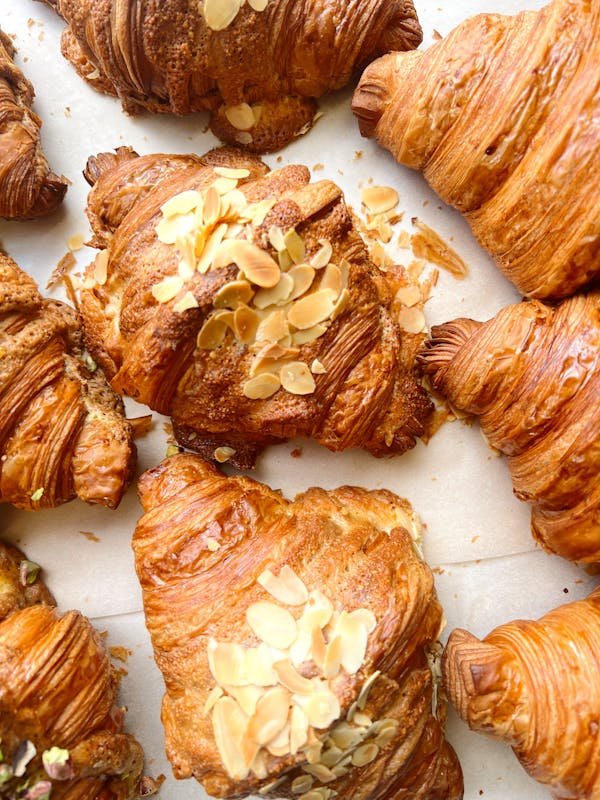 Les risques de la pâte feuilletée périmée à éviter absolument